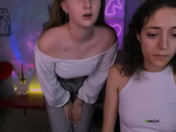 kendall_peach webcam model stream image