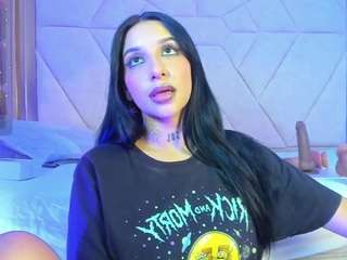 leiawong webcam model stream image