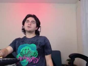 juniior_333 webcam model stream image