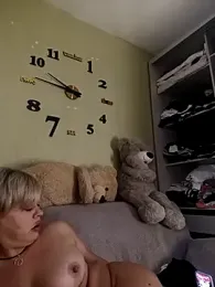 MilkySky webcam stripchat model stream image