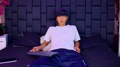 Ares_Hearts webcam model stream image
