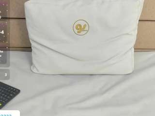 valirya-devote webcam model stream image