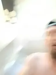 krerem webcam model stream image