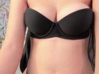 zoe-pettite webcam model stream image