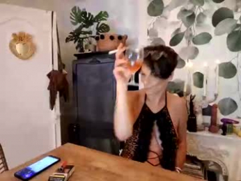 frau_nina webcam model stream image