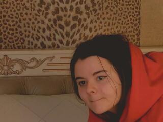 Katrin Crowley webcam model stream image