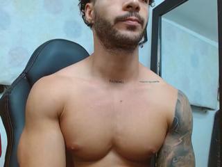 Ethan G webcam flirt4free model stream image