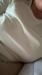 Bambi223 webcam model stream image