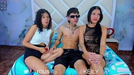 Innocent_Looks webcam stripchat model stream image