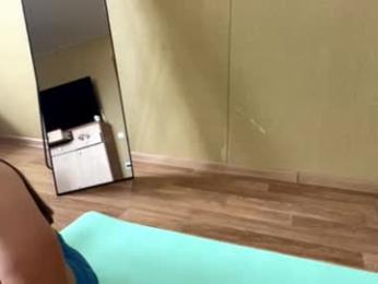 larrainewildenberg webcam model stream image