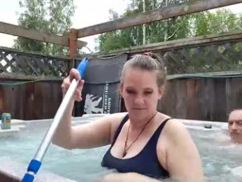 ladykiva_n_hubz webcam model stream image
