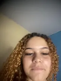 Lolacavalona webcam model stream image