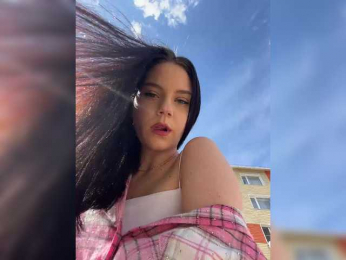 -Violetta- webcam bongacams model stream image