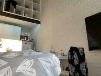 Yamaha2004 webcam model stream image