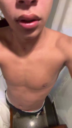 Raelzinh webcam model stream image