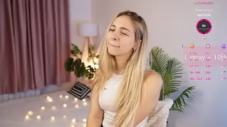 ShinyBarbie webcam model stream image