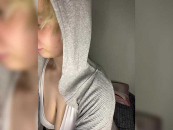 SativochkaMommy webcam model stream image