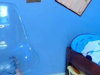 skinnykalitzo18 webcam model stream image