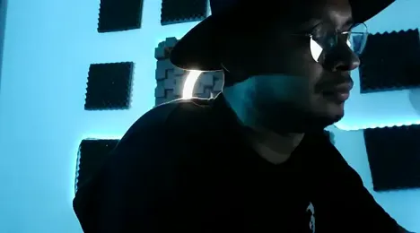 byme_hot webcam model stream image