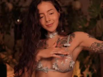 effylowell_ webcam model stream image