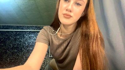 MarinKwek webcam model stream image