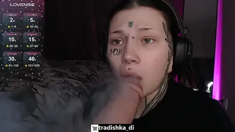 tradishka webcam model stream image