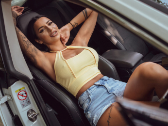 KylieSummer webcam model stream image