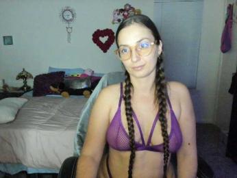 BellaBloom webcam model stream image