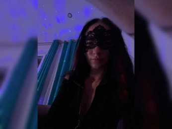 AliceLuna webcam model stream image