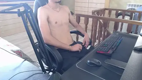 GoldenMTBoy webcam model stream image