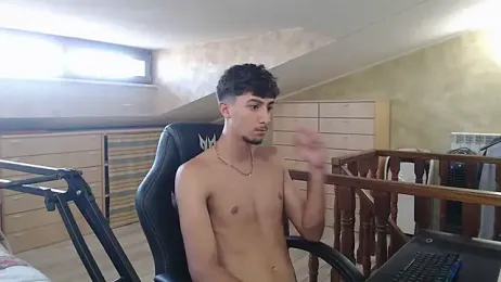 GoldenMTBoy webcam model stream image