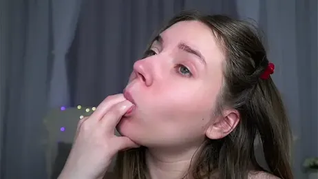 KarriBrownd webcam model stream image