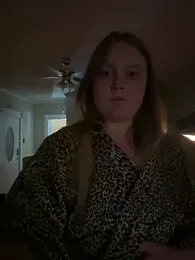 PhatAssBlond webcam model stream image