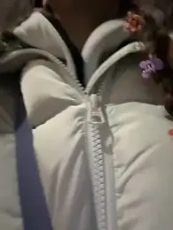 FroggyAnna webcam model stream image