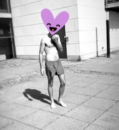 hugugo webcam model stream image