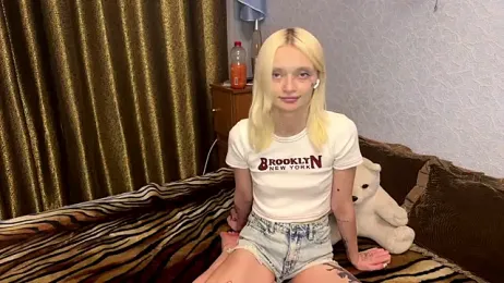 MariPeach1 webcam model stream image