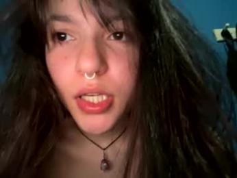 kikilove15 webcam chaturbate model stream image