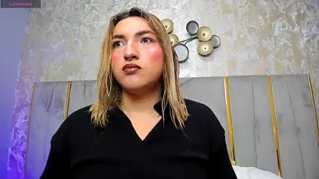 TomLondon_ webcam model stream image