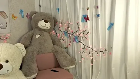 ViollaBloom webcam model stream image