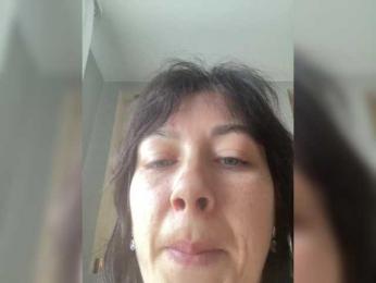 KatrinZeta webcam model stream image