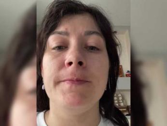 KatrinZeta webcam model stream image