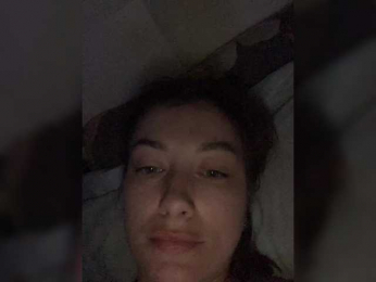 KatrinZeta webcam model stream image