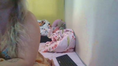 PhoenixGirlCam webcam model stream image