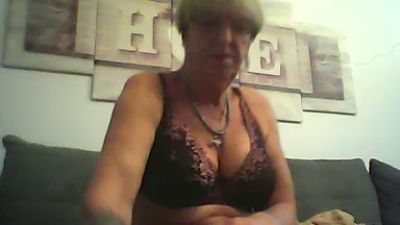 claudia2210 webcam model stream image