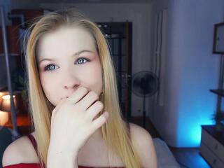 Becky Covert webcam model stream image