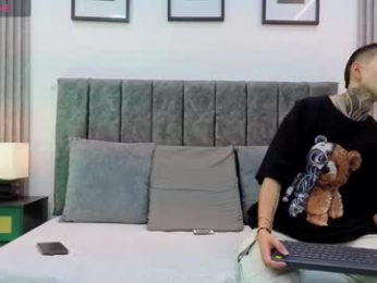tinny_and_candy webcam model stream image