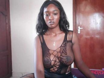 Prettyziya webcam model stream image