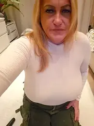 Isabellaa04 webcam model stream image