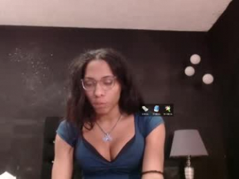 emilygomezz webcam model stream image