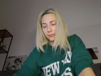 allayah webcam model stream image